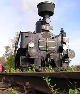 Nenáročné lokomotivy řady 97 byly s oblibou pořizovány Zemskou komisí pro svépomocné místní dráhy.