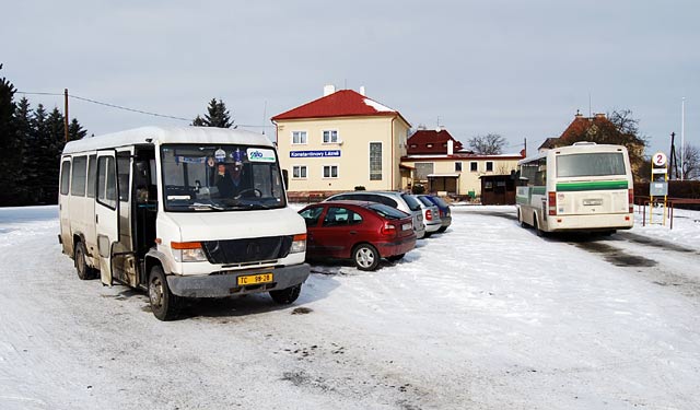 Původní podoba autobusové nádraží v Konstantinových Lázních těsně před započetím rekonstrukce.