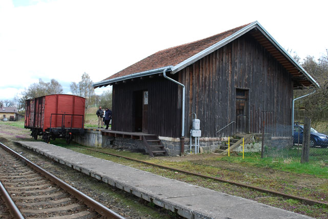 Dříve drážní skladiště, dnes muzeum dráhy.