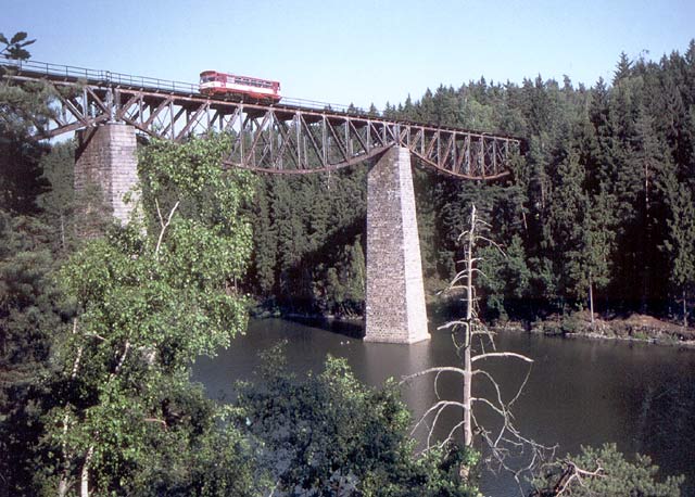 Záběr mostu z bezdružické strany.